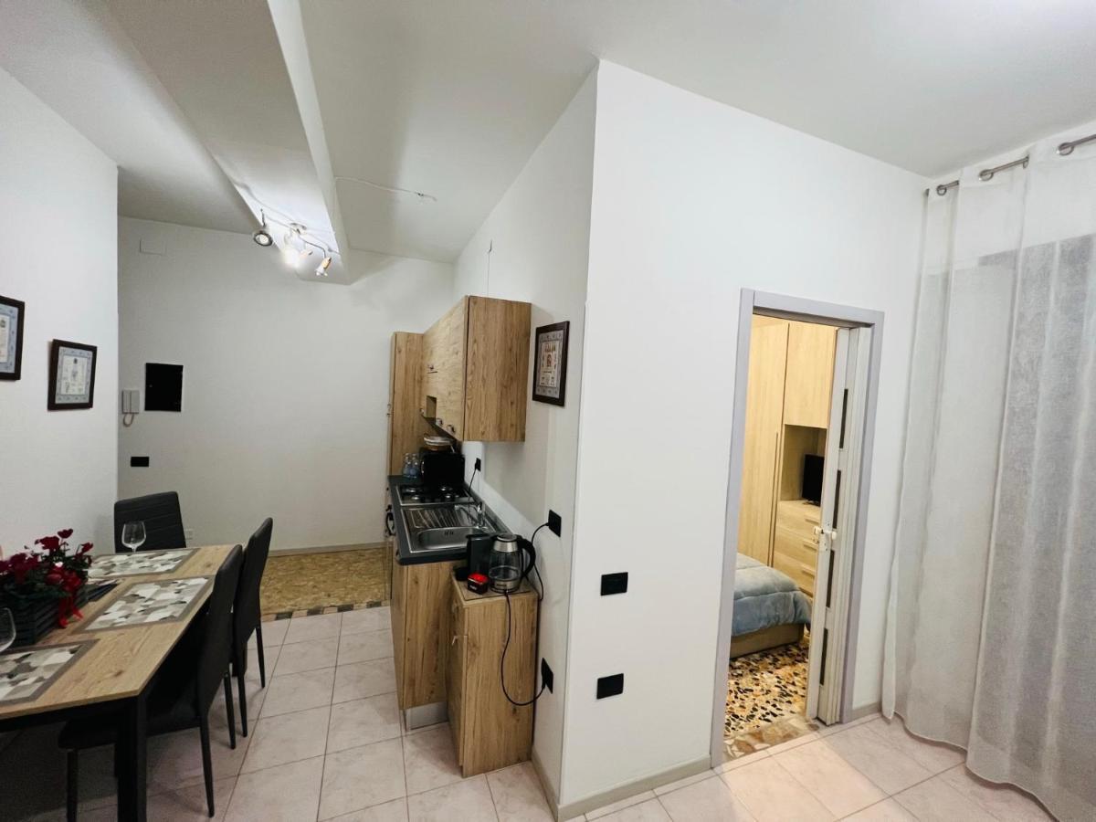 Casa Vacanza Elena เวโรนา ภายนอก รูปภาพ
