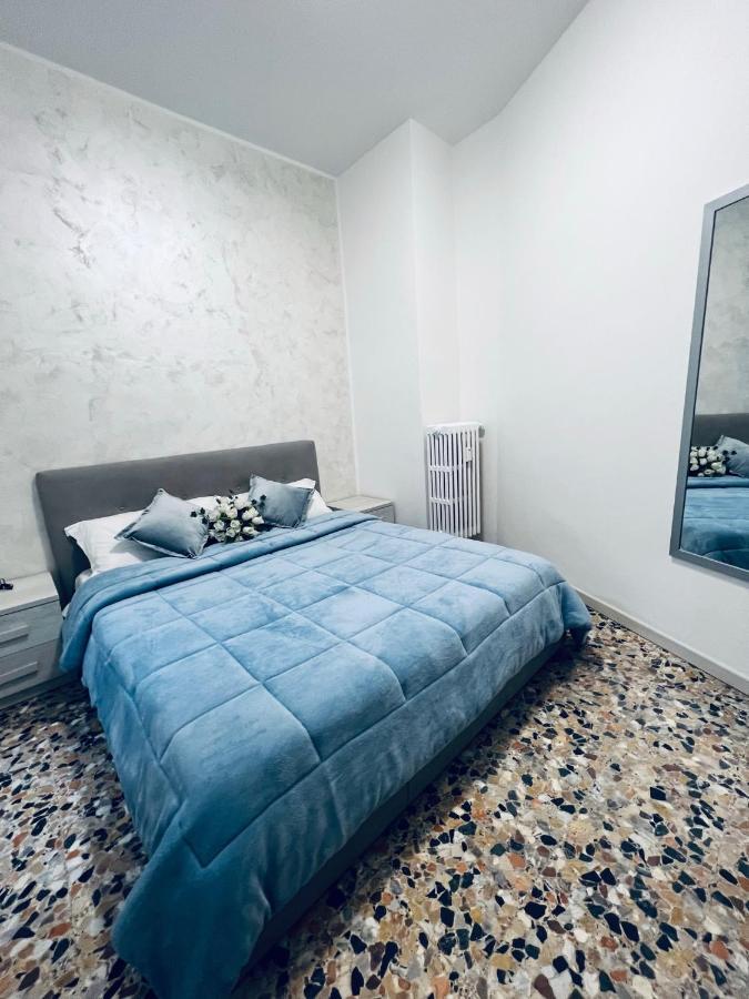 Casa Vacanza Elena เวโรนา ภายนอก รูปภาพ